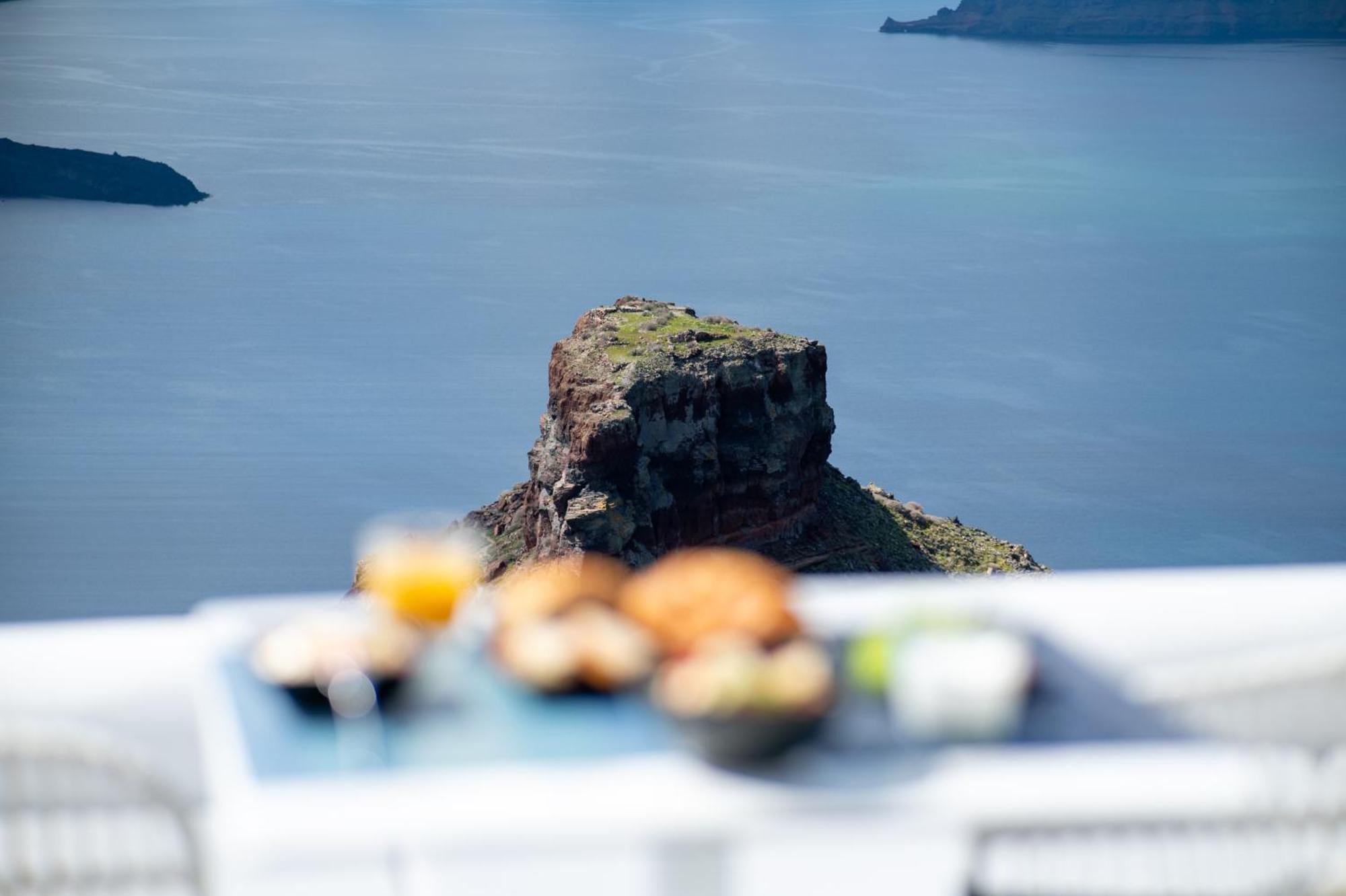 Heavens Edge Hotell Imerovígli Eksteriør bilde