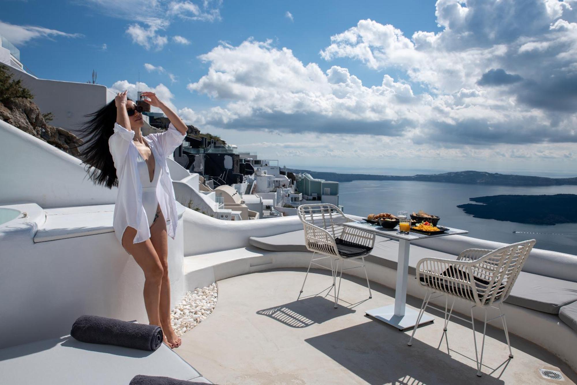 Heavens Edge Hotell Imerovígli Eksteriør bilde