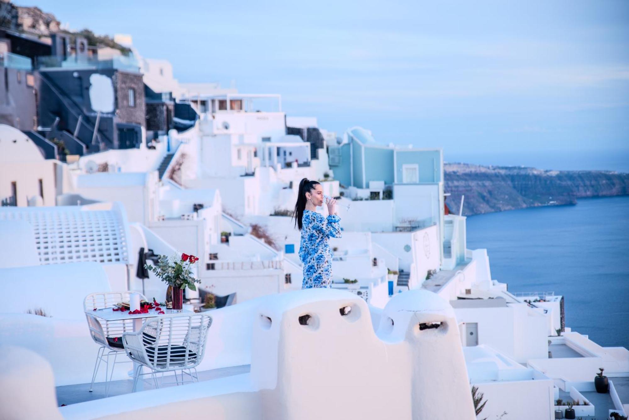 Heavens Edge Hotell Imerovígli Eksteriør bilde