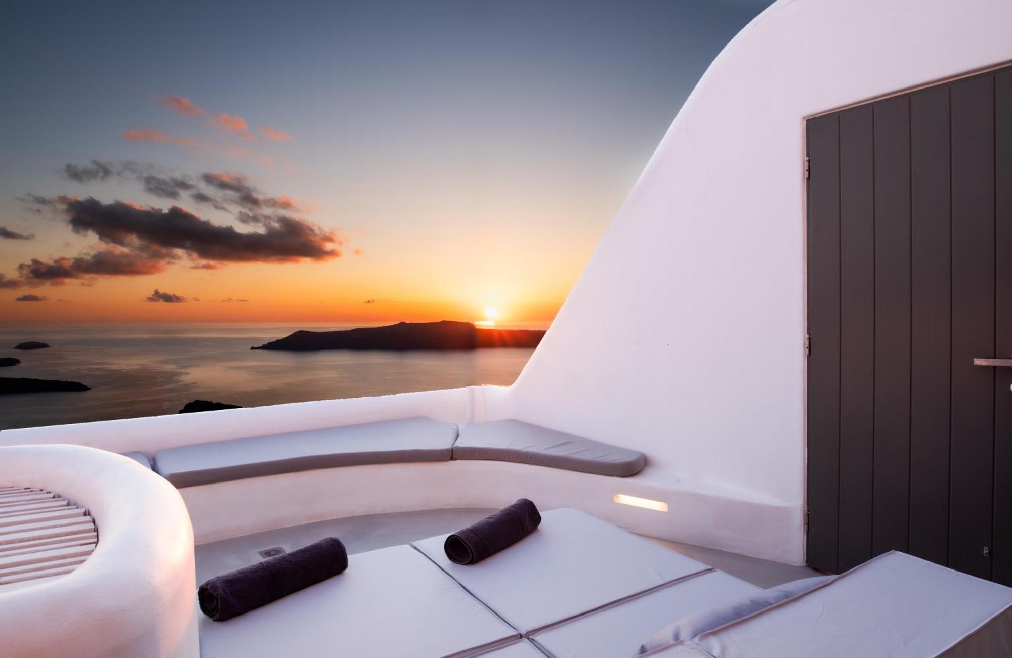 Heavens Edge Hotell Imerovígli Eksteriør bilde