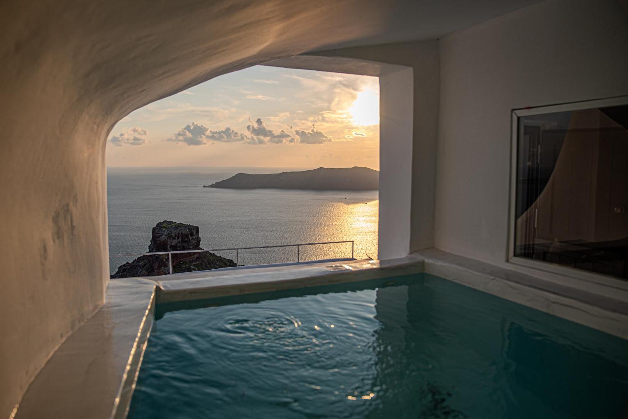 Heavens Edge Hotell Imerovígli Eksteriør bilde