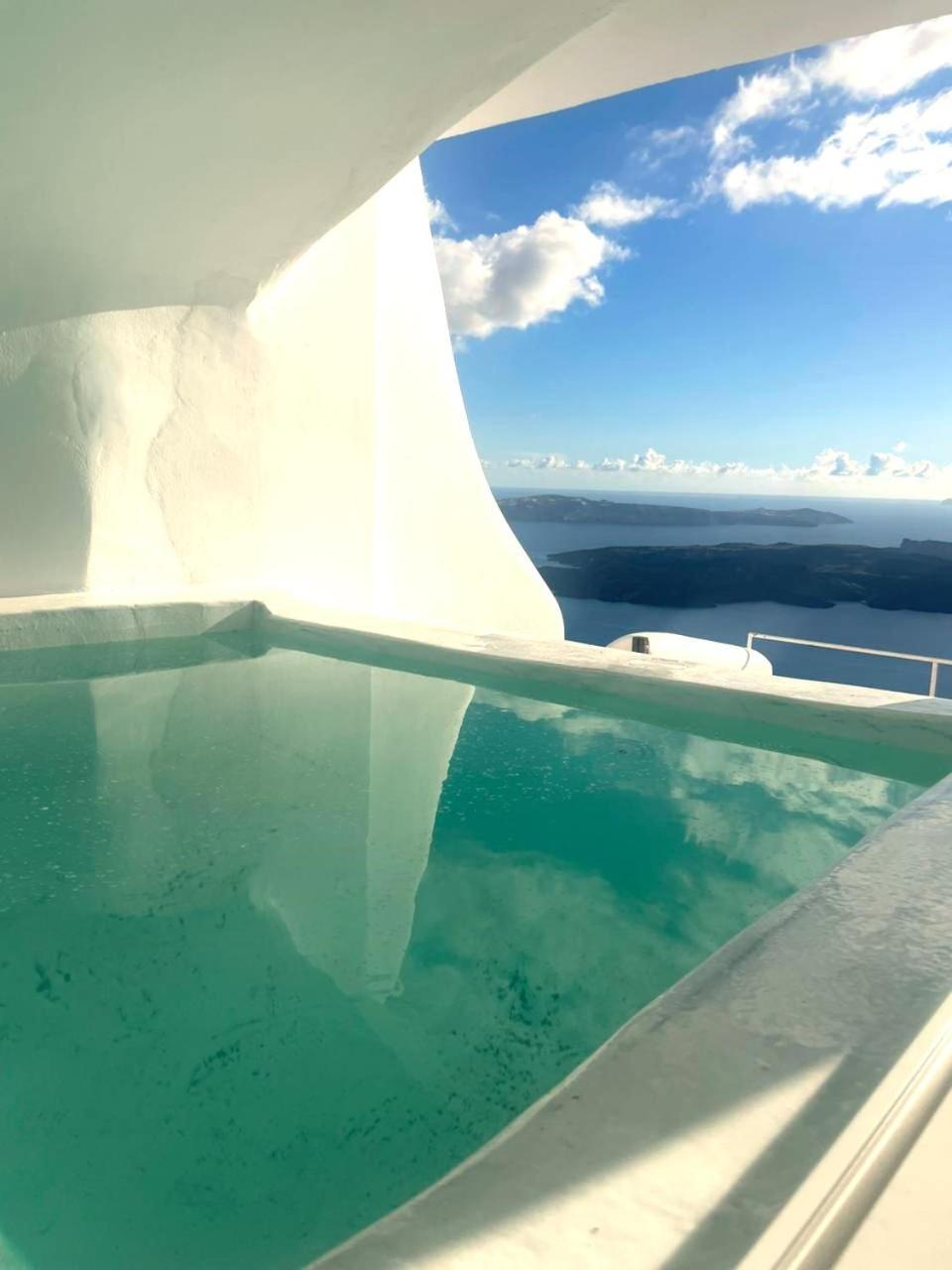 Heavens Edge Hotell Imerovígli Eksteriør bilde